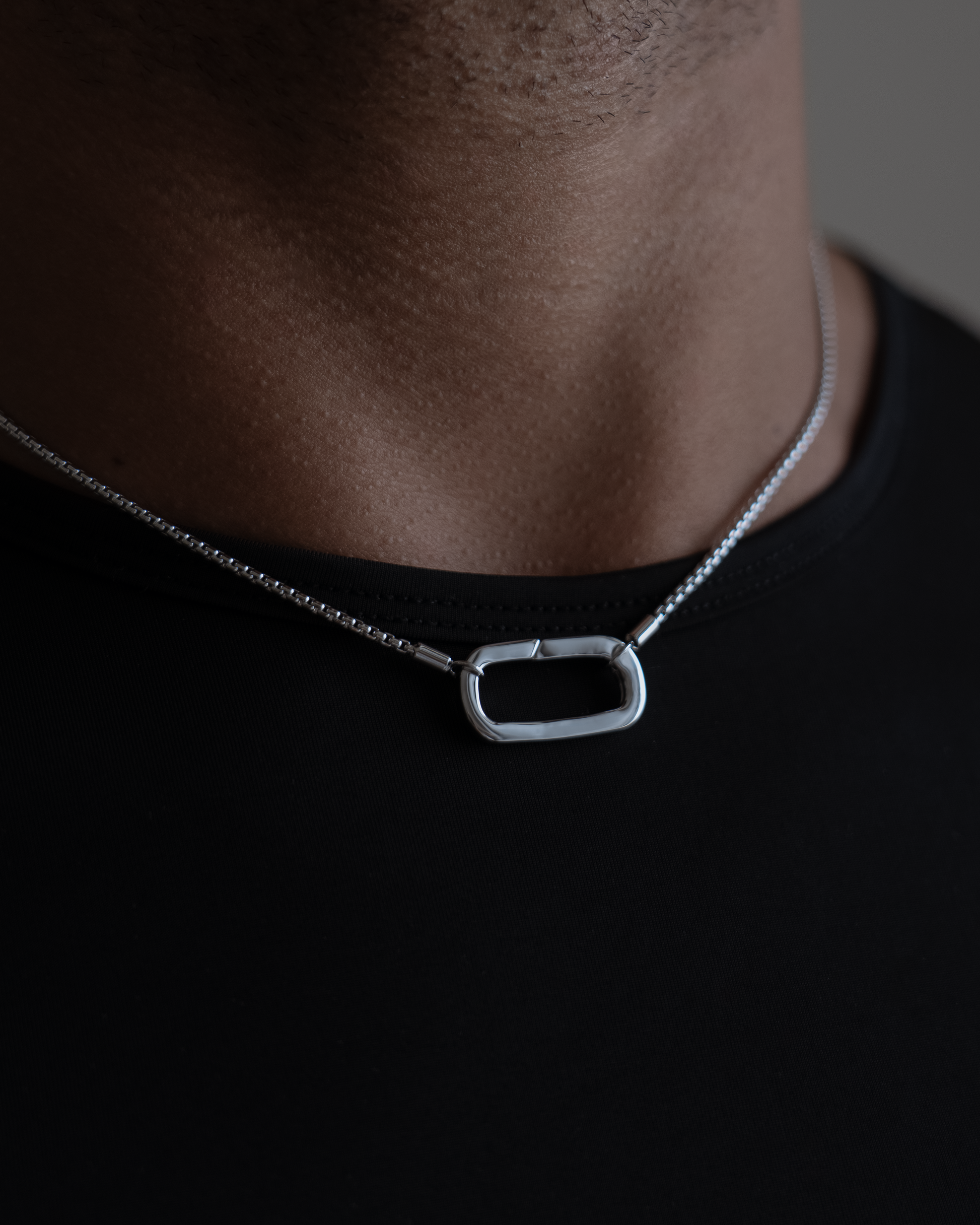 Carabiner Round Box Necklace